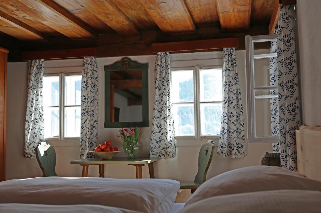 Schwadenguetl Villa Gosau Room photo